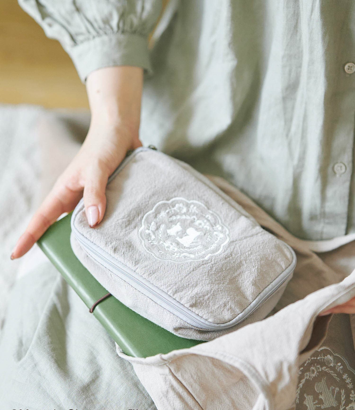 刺繍マルチポーチ-23W-07